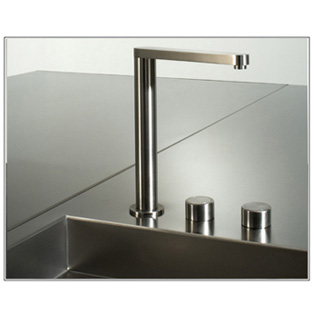 KITCHEN TAPS
