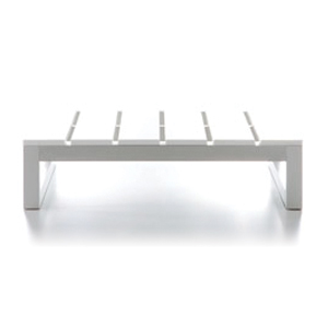 saler table chaiselounge